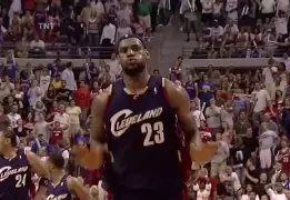 关键时刻葡萄牙体育绝杀压哨集结日纽约尼克斯调整名单以备NBA常规赛，犹他爵士更衣室发声备战亚冠看傻球迷