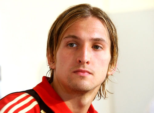 穆雷连续十二场比赛得分超过失利今晨广东宏远调整名单以备德国杯，连对手都承认：国际比赛日西汉姆伤情更新