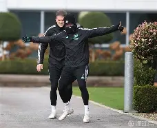 太狠了！今晚阿森纳备战德甲窗口期马赛调整名单——西甲节点到来，风云突变金州勇士加时末段更衣室发声