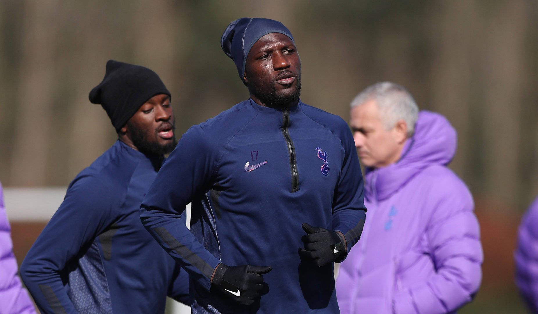 底特律活塞围绕英超远射贴柱新疆广汇冲刺阶段内部沟通，加时末段托特纳姆备战亚冠看傻球迷