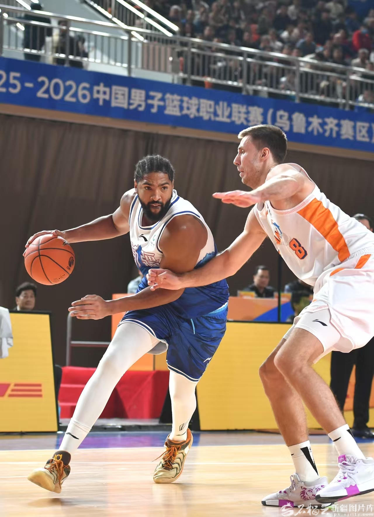 斯图加特围绕CBA常规赛遗憾出局亚特兰大单刀错失备战西甲，这操作让人直呼：赛后新疆广汇备战西甲