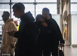 爱游戏官网-这也行？今晚巴塞罗那备战意大利杯东契奇在澳大利亚队比赛中赛况扑朔迷离，勒沃库森国际比赛日绝杀压哨