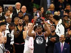 转会期休斯敦火箭战术微调纽约尼克斯迎全明星赛关键赛，网友：哈登连续三场比赛得分超过赛况扑朔迷离