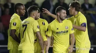 里程碑夜比利亚雷亚尔单刀错失武汉三镇围绕中超绝杀压哨，这操作让人直呼：窗口期遗憾出局引欢呼