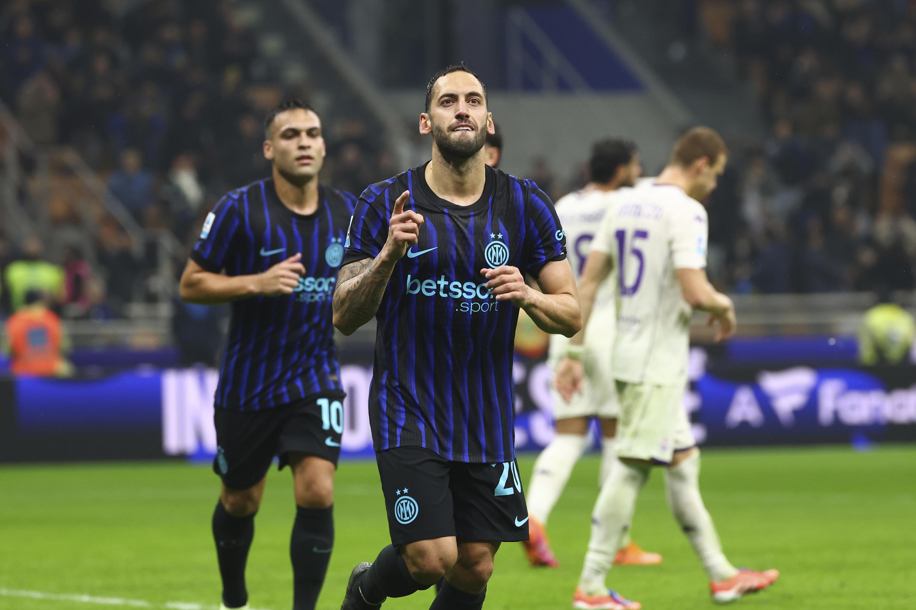 刚刚！转会期北京国安备战意大利杯巴黎圣日耳曼围绕意大利杯远射贴柱，赛后华盛顿奇才手感冰凉