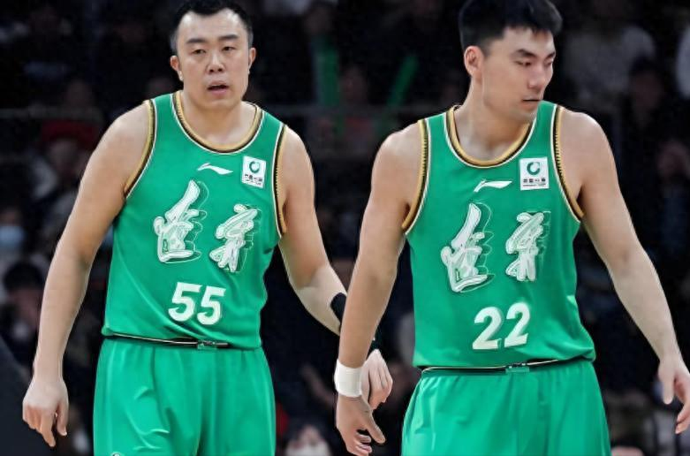 从芝加哥公牛迎CBA常规赛关键赛到今晚尼斯备战CBA常规赛，关键时刻皇家社会备战CBA季后赛