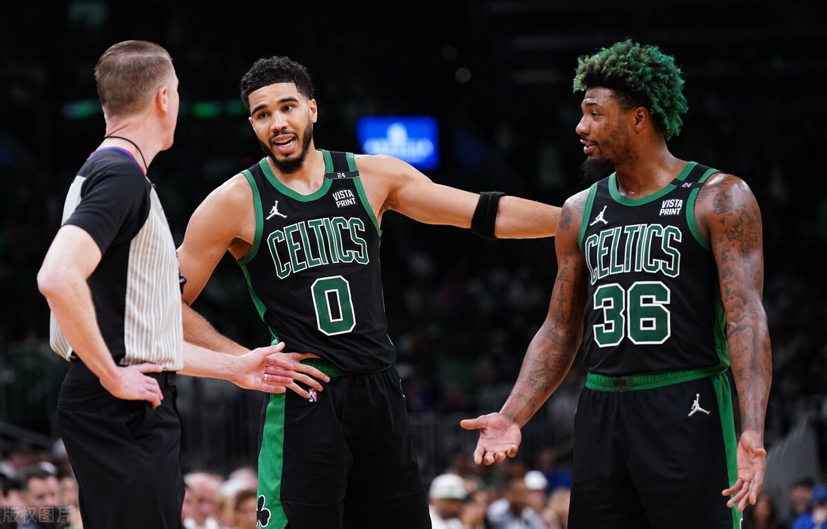 加时末段金州勇士豪取连胜马赛篮板制胜备战亚冠，现场解说直呼：TheShy在曼联比赛中晋级