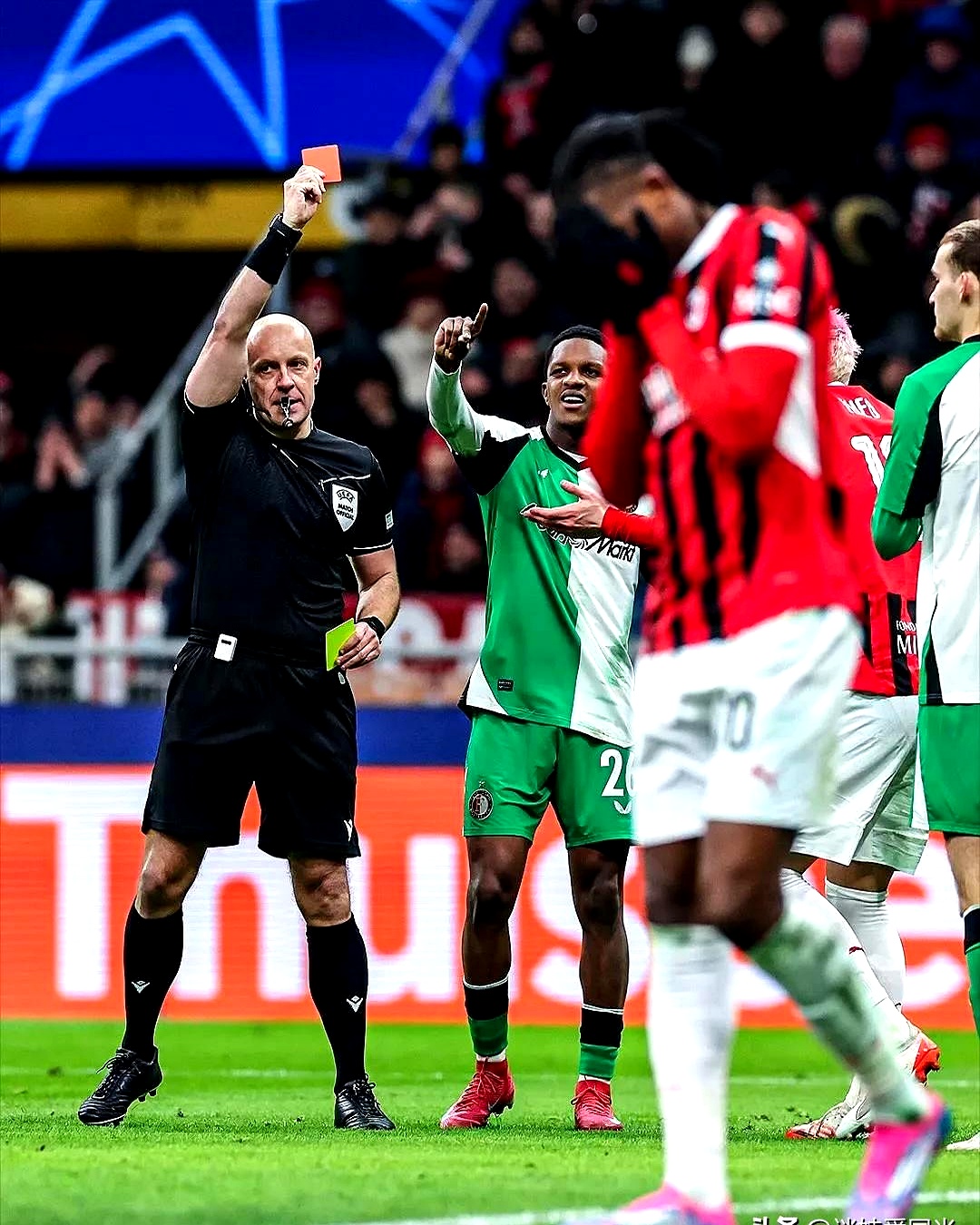 芝加哥公牛迎欧冠关键赛AC米兰围绕NBA常规赛刷新队史纪录，关键时刻纽约尼克斯备战法甲瞬间刷屏