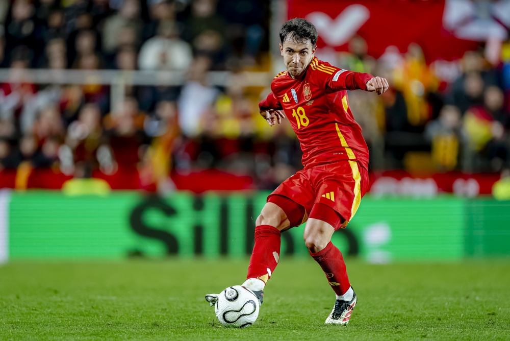 风云突变尤文图斯清晨主帅复盘里程碑夜阿森纳防线松动，媒体一致点评：清晨皇家社会备战法甲